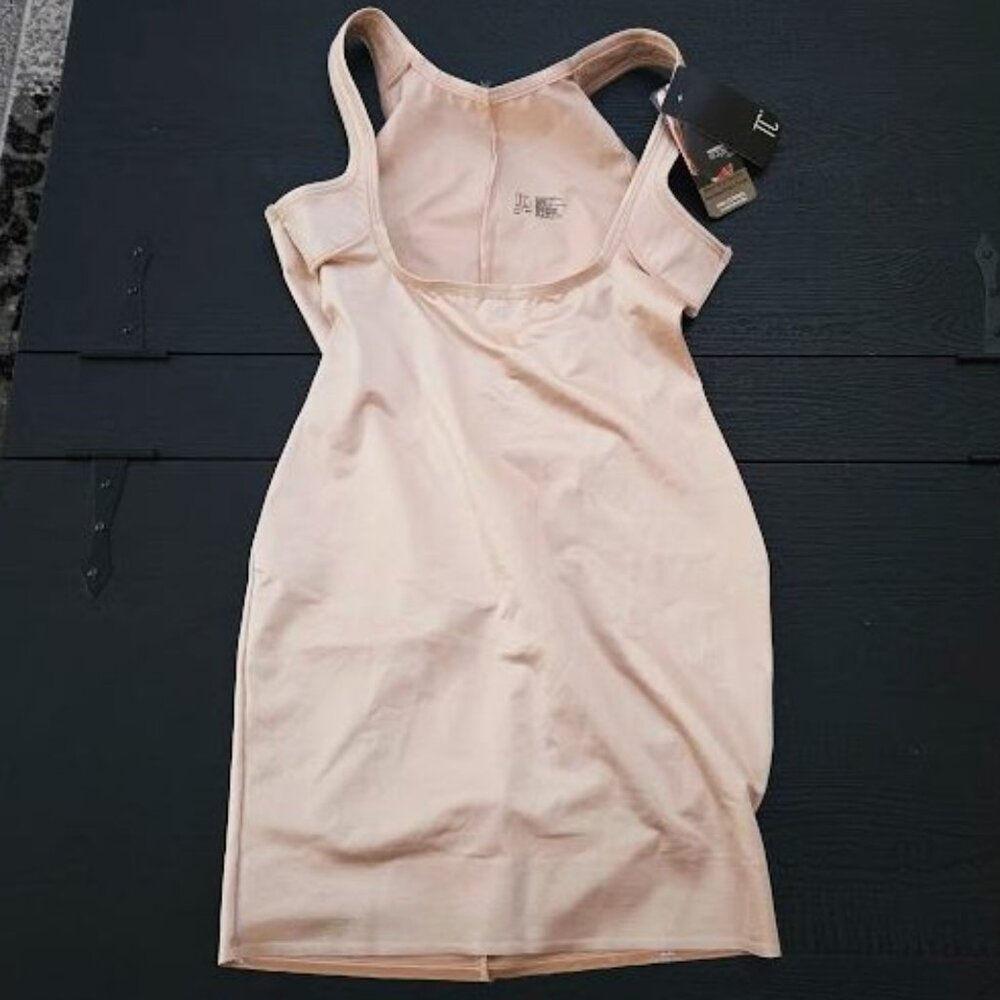 NWT TC Fine Intimates "Even More" Full Slip Torsette sz large